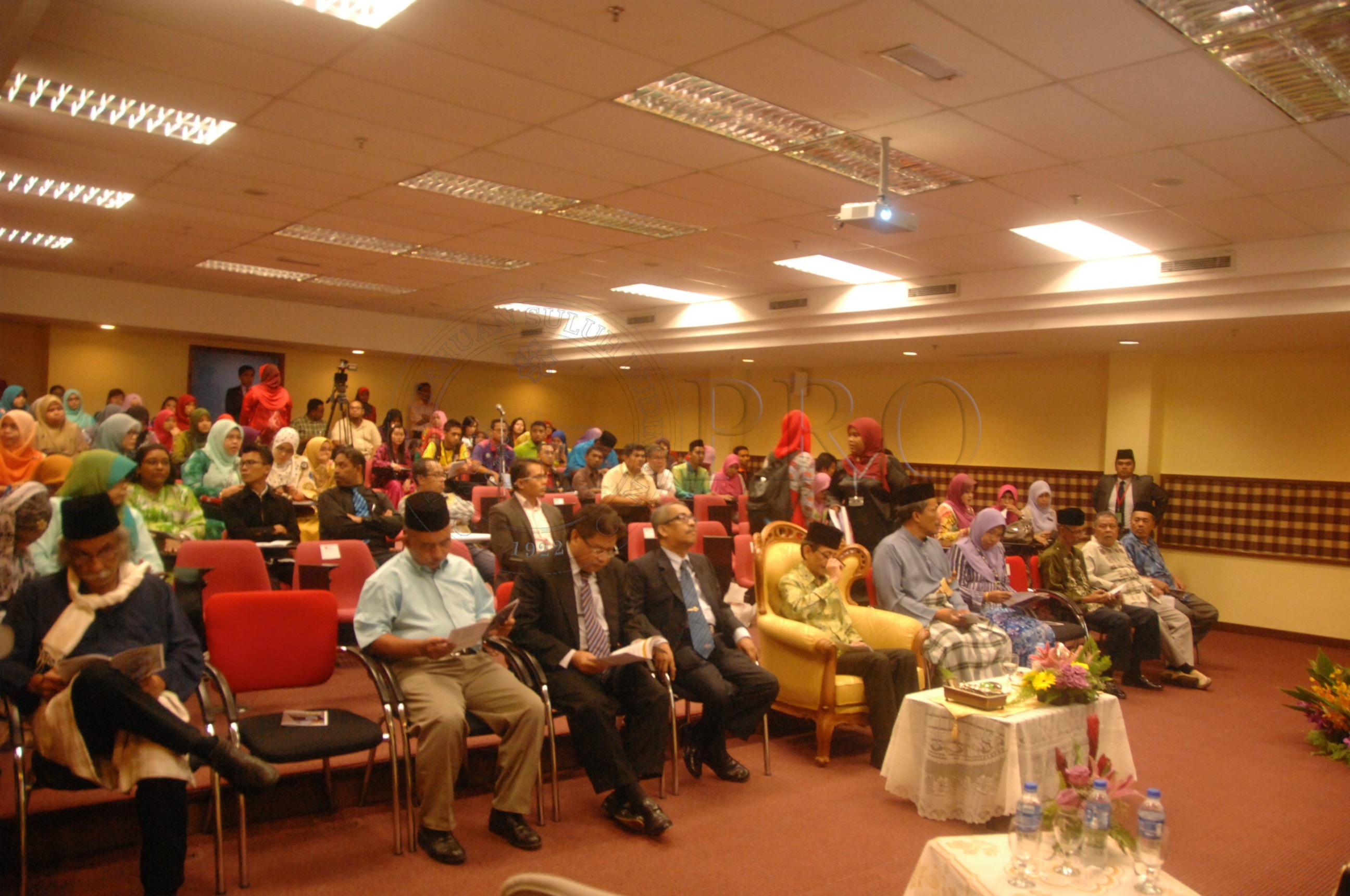 PRO 14 33 WACANA FBA 0124